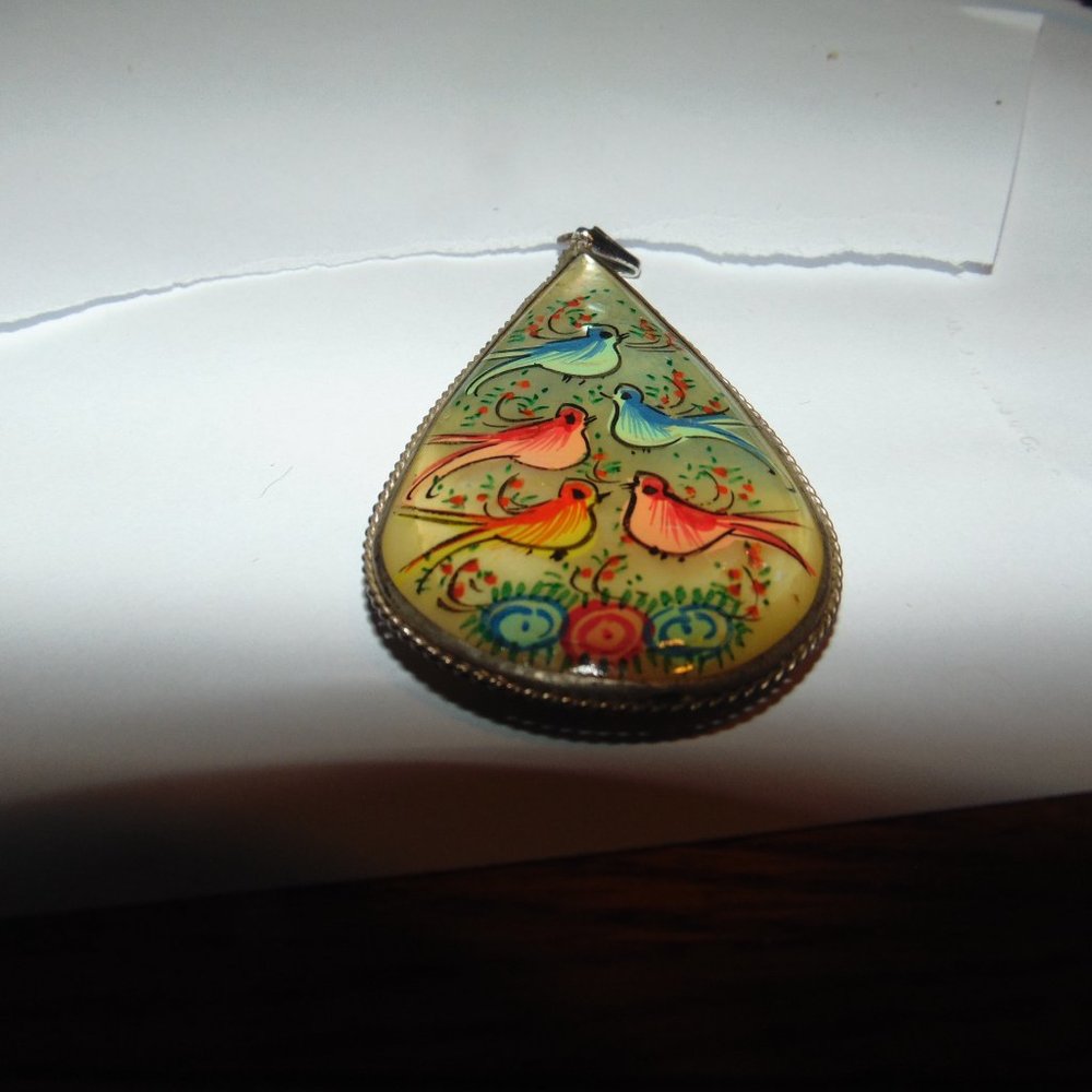 VINTAGE ASIAN MOP PENDANT - Picture 3 of 3